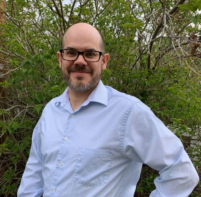 Dr. Greg Cruz
